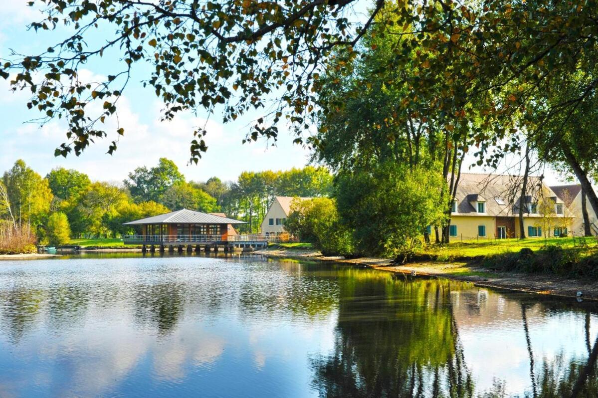 Ternelia Village Vacances Sainte Montaine Bagian luar foto